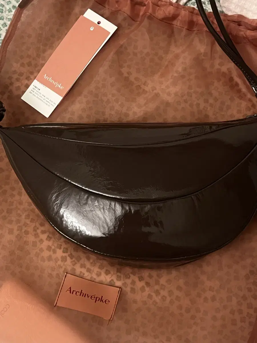 [Archiveepke]★24AW★Small Fling bag(Seoul night)★定価以下 MUSINSA | Archivépke Small fling bag(Seoul night)_OVBAX24502CBR